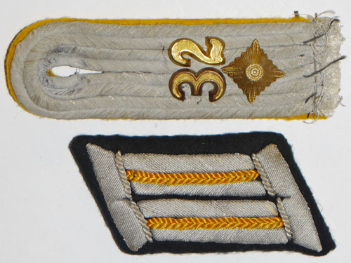 Army Cavalry 32nd Reiter Regt. Collar Tab & Shoulder Board Set