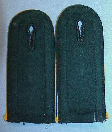 Army Cavalry Unteroffizier for Wehrkreis VII Dress Shoulder Boards