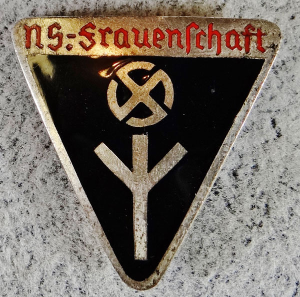 Type III N.S. Frauenschaft Enamel Member's Badge