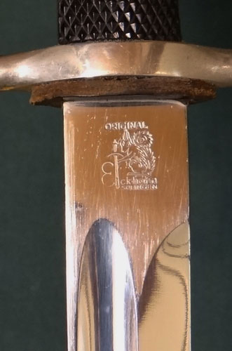 Luftwaffe 2nd Model Dagger Hanger