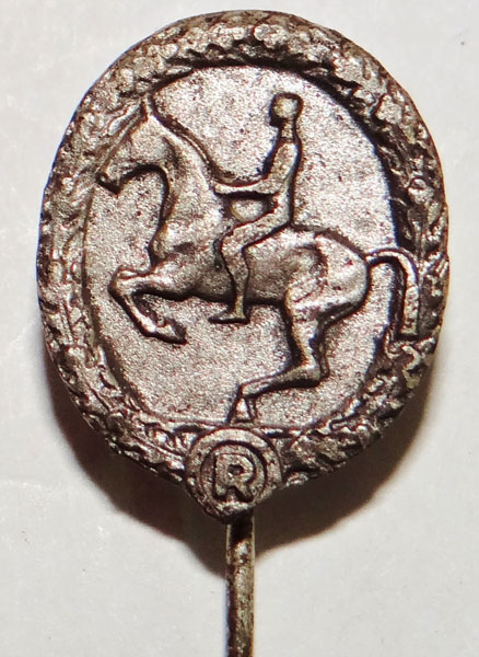 Miniature SILVER Horseman’s Badge "Stick Pin" Miniature SILVER Horseman’s Badge "Stick Pin"