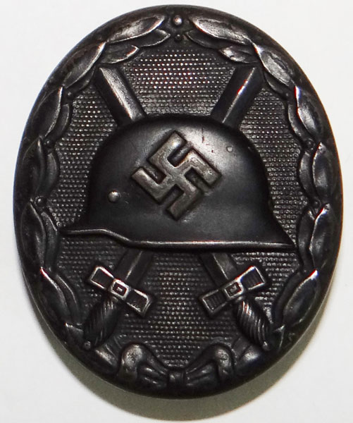 Maker "L/56" WW II German Black Wound Badge