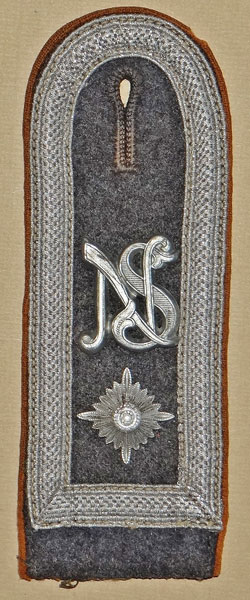 Luftwaffe Feldwebel of "Air Signal School" Shoulder Board Luftwaffe Feldwebel of "Air Signal School" Shoulder Board