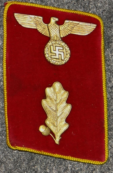 Political Reich Abschnittsleiter Collar Tab