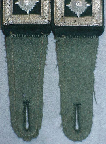 Army Oberfeldwebel Shoulder Boards
