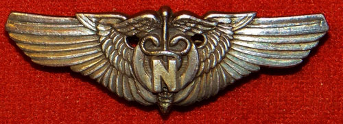 WW II 1944 "FLIGHT NURSE" Pin Back Wing