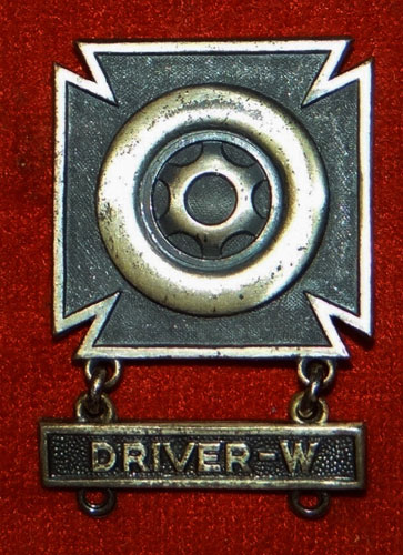 WW II Sterling Pin Back "DRIVER/MECHANIC" Badge