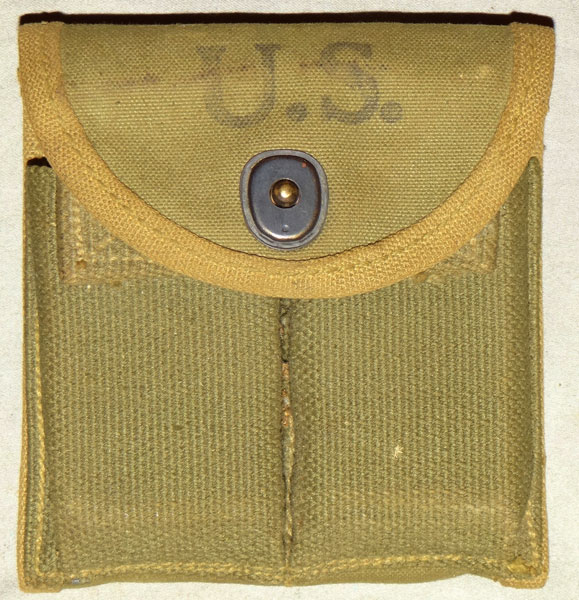 WW II U.S. M-1 Carbine Magazine Pouch