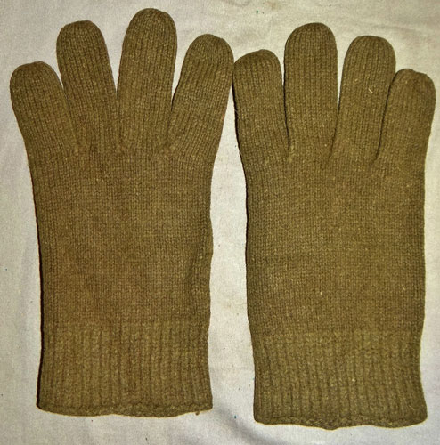 WW II U.S. Army Wool Knit Gloves