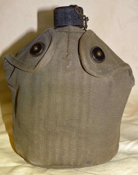 WW II U.S. M-1910 Canteen