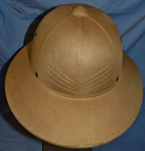 WW II U.S. Marine Tan Fiber Sun Helmet by "Hawley"