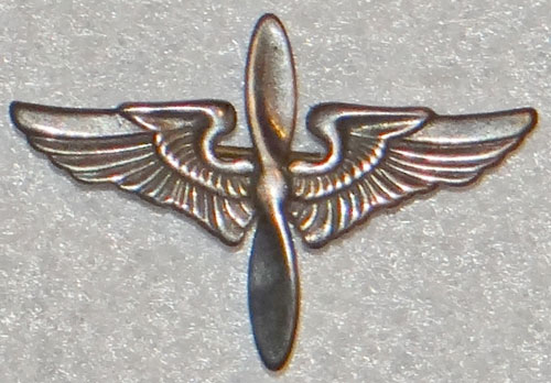WW II U.S. Army Aviation Cadet Garrison Cap Insignia