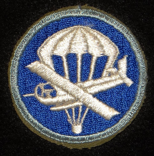 WW II U.S. Airborne & Glider Infantry Garrison Cap Insignia
