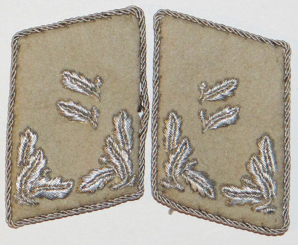 Army Signal NCO Specialist Badge with Silver Piping Army Signal NCO Specialist Badge with Silver Piping