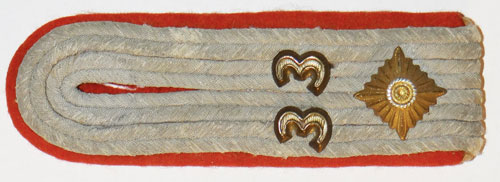 Army 33rd Artillery Regt. Oberleutnant Shoulder Board & Collar Tab SET