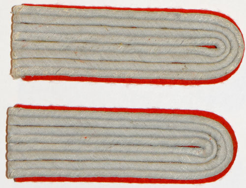 Army Artillery Leutnant  Shoulder Boards