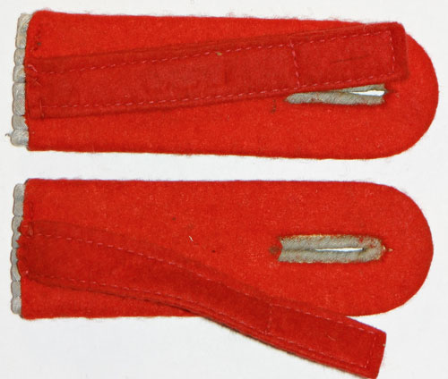 Army Artillery Leutnant  Shoulder Boards
