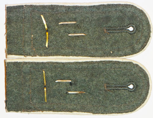 Army Oberleutnant of Artillery Troops Shoulder Boards