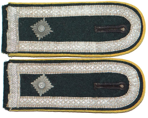 Army Signal Troops Feldwebel Shoulder Boards