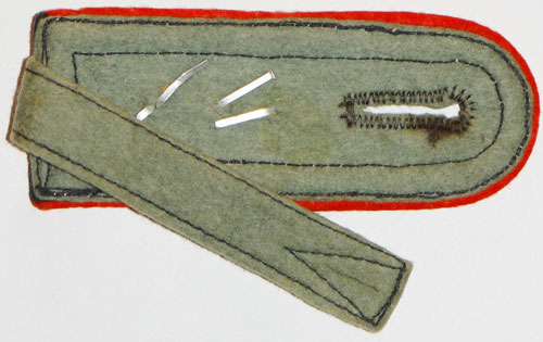 Army Artillery 8th Regt. Feldwebel Shoulder Board