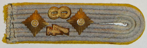 Army Hauptmann 84th Pz Signal Battalion Shoulder Board