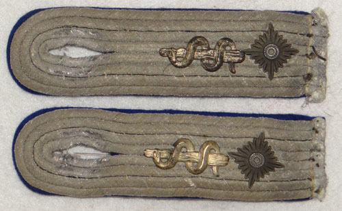 Army Medical Troops Oberleutnant Shoulder Boards