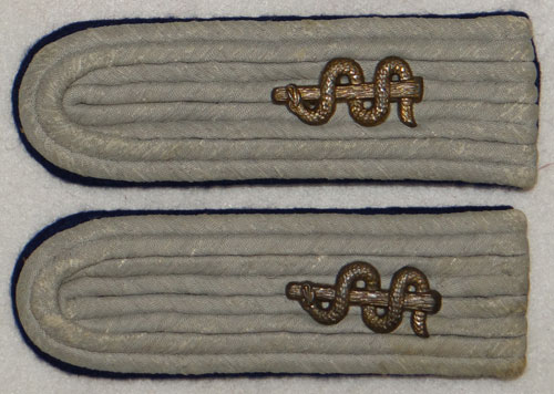 Army Medical Troops Leutnant Shoulder Boards
