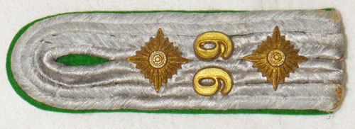 Army 99th Gebirgsjager Regt. 7th Mtn. Div. Hauptmann Shoulder Board