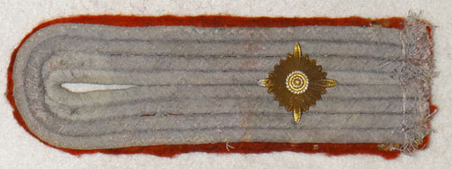 Army Artillery Oberleutnant Shoulder Board