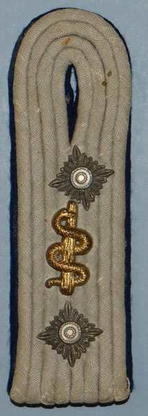 Army Medical Hauptmann Shoulder Board