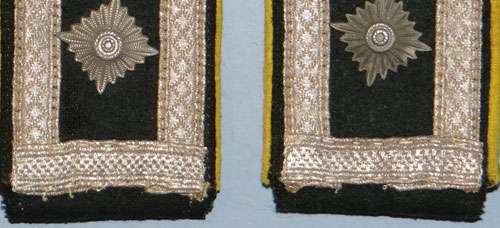 Army Signal Troops Feldwebel Shoulder Boards