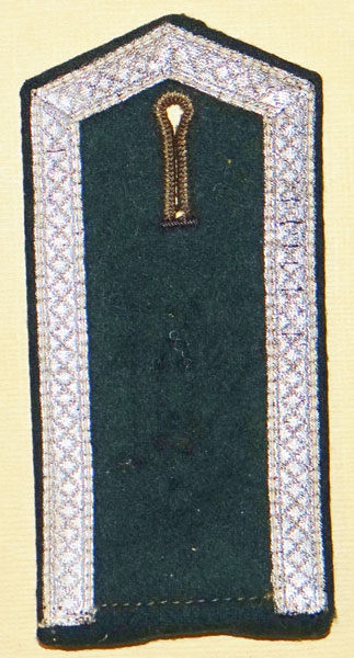 Army Unteroffizier Shoulder Board