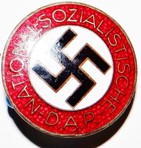 Type II Orts Level 1933/38 Staff Member Frauenschaft Badge Type II Orts Level 1933/38 Staff Member Frauenschaft Badge