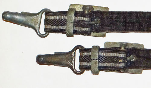 Luftwaffe 2nd Model Dagger HANGERS