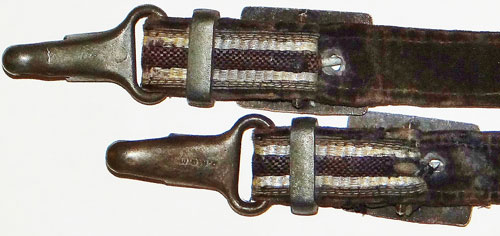 Luftwaffe 2nd Model Dagger HANGERS
