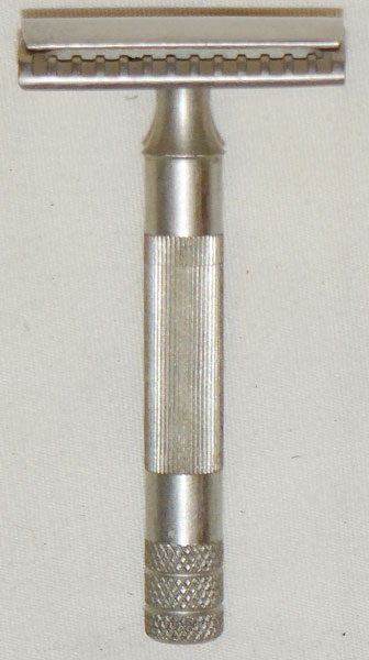German WW II Razor