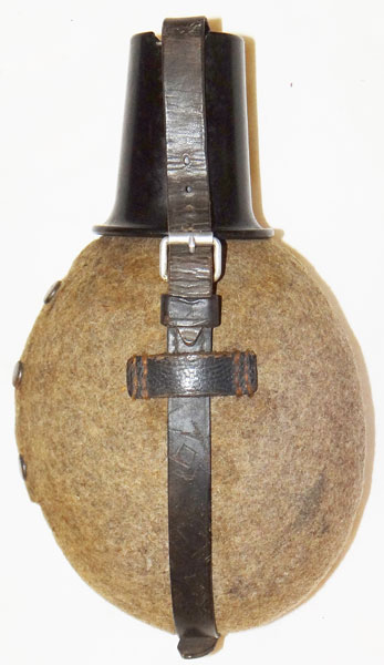 WW II German M31 Canteen WW II German M31 Canteen