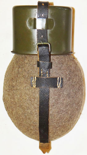 WW II German Late War M31 Canteen
