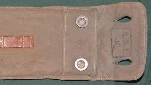 WW II Swiss Army Tent Pole with Pegs with Bag