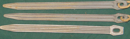 WW II Swiss Army Tent Pole with Pegs with Bag