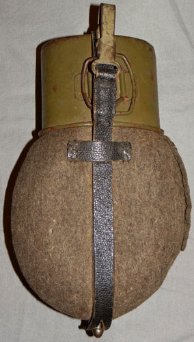 German WW II M31 Canteen