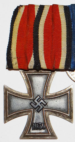 Army WW II Three Place Medal Bar