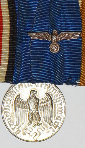Army WW II Three Place Medal Bar