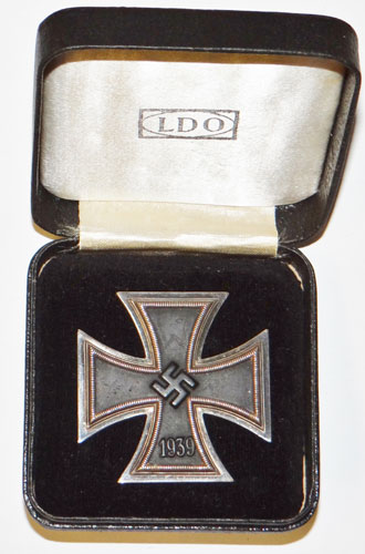 CASED WW II Iron Cross 1st Class