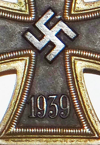 CASED WW II Iron Cross 1st Class