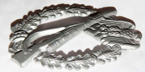 Unmarked SILVER Infantry Assault Badge