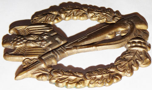 Unmarked BRONZE Infantry Assault Badge