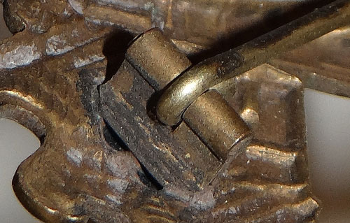 Unmarked BRONZE Infantry Assault Badge