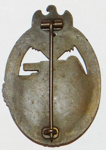 A.G.M.u.K Marked Bronze Close Combat Clasp