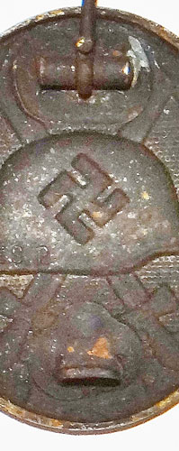 "E.S.P." Marked Black WW II Wound Badge